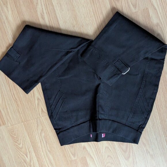 VTG Stylish Capris - Picture 5 of 9